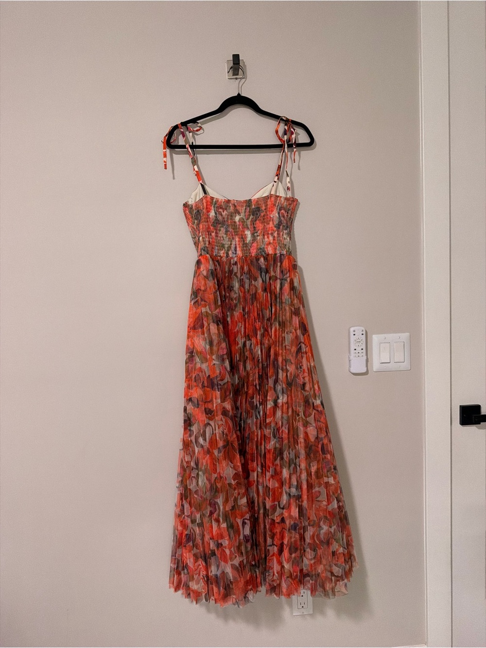 Hutch Brianna Shoulder Tie Maxi Dress Size Small - Picture 7 of 7